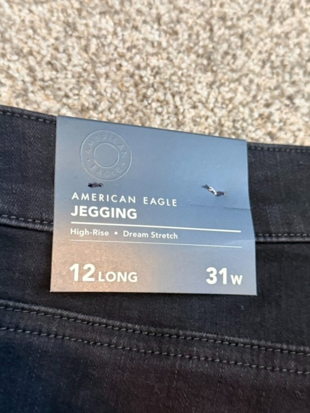 NWT American Eagle High-Rise Dream Stretch Jegging Black - 12 Long / 31w